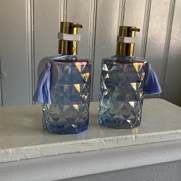 HP NWT-2 Blue Iridescent Diamond Glass Luxury Hand Soap Pumps Sandalwood Vanilla - Picture 13 of 17